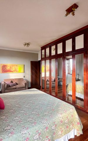 Casa à venda com 400m², 3 quartos e 3 vagasSuíte