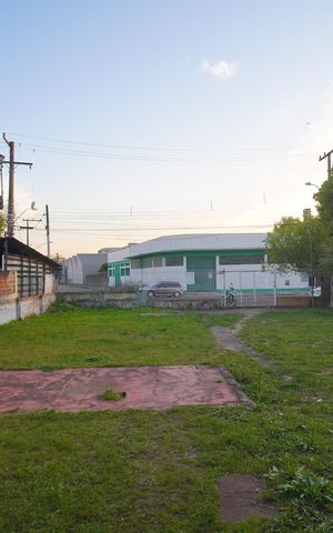 Casa à venda com 444m², 3 quartos e 2 vagasÁrea externa