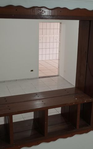 Casa para alugar com 220m², 2 quartos e 8 vagasSala