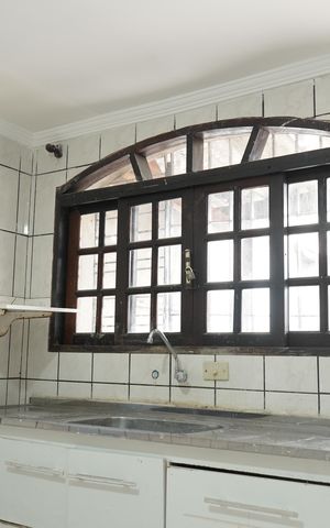 Casa para alugar com 220m², 2 quartos e 8 vagasCozinha