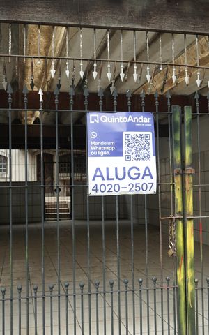 Casa para alugar com 220m², 2 quartos e 8 vagasPlaca