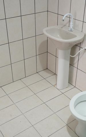 Casa para alugar com 220m², 2 quartos e 8 vagasBanheiro