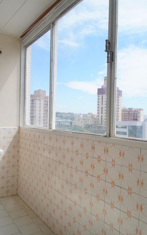 Apartamento para alugar com 95m², 2 quartos e sem vagatanque