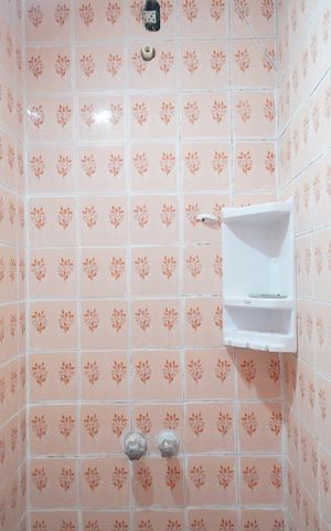 Apartamento para alugar com 95m², 2 quartos e sem vagaBanheiro 