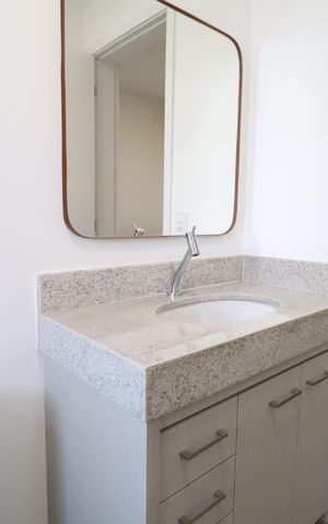 Apartamento para alugar com 115m², 3 quartos e 2 vagasBanheiro do Quarto 1