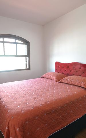 Casa à venda com 217m², 3 quartos e 2 vagasQuarto 1