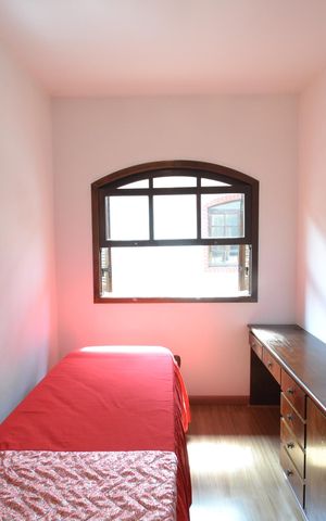 Casa à venda com 217m², 3 quartos e 2 vagasQuarto 2