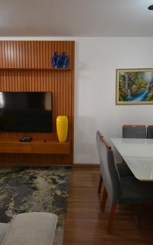Casa à venda com 217m², 3 quartos e 2 vagasSala