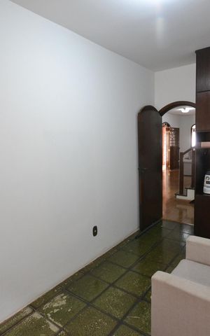 Casa à venda com 217m², 3 quartos e 2 vagasSala 2