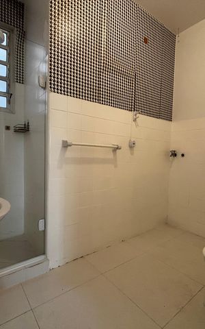 Apartamento à venda com 57m², 1 quarto e sem vaga Apartamento à venda com 57m², 1 quarto e sem vagaBanheiro social