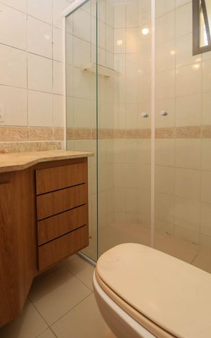 Apartamento à venda com 100m², 3 quartos e 2 vagas Apartamento à venda com 100m², 3 quartos e 2 vagasBanheiro Suíte