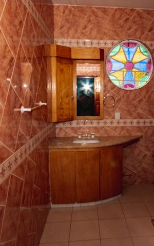 Casa para alugar com 200m², 3 quartos e 3 vagasBanheiro Social