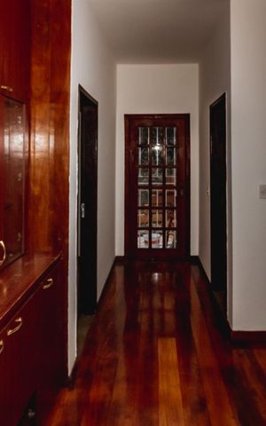 Casa para alugar com 200m², 3 quartos e 3 vagasCorredor