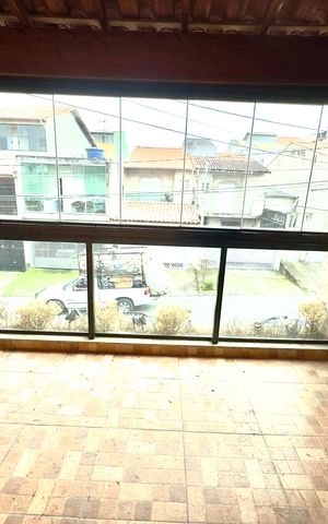 Casa para alugar com 175m², 4 quartos e 2 vagas Casa para alugar com 175m², 4 quartos e 2 vagasSacada