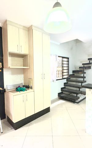 Casa para alugar com 175m², 4 quartos e 2 vagas Casa para alugar com 175m², 4 quartos e 2 vagasCozinha