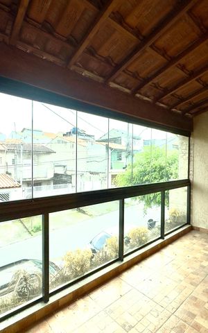 Casa para alugar com 175m², 4 quartos e 2 vagas Casa para alugar com 175m², 4 quartos e 2 vagasSacada