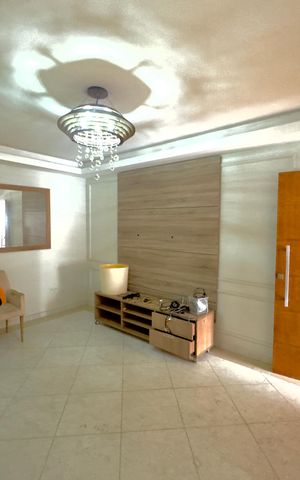 Casa para alugar com 175m², 4 quartos e 2 vagas Casa para alugar com 175m², 4 quartos e 2 vagasSala