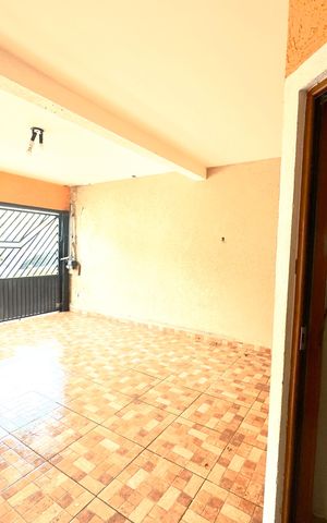 Casa para alugar com 175m², 4 quartos e 2 vagas Casa para alugar com 175m², 4 quartos e 2 vagasGaragem