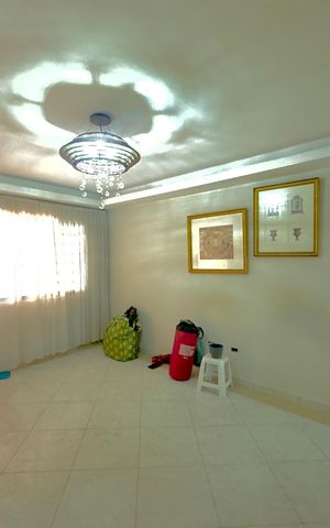 Casa para alugar com 175m², 4 quartos e 2 vagas Casa para alugar com 175m², 4 quartos e 2 vagasSala