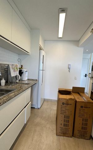 Apartamento para alugar com 167m², 3 quartos e 2 vagas Apartamento para alugar com 167m², 3 quartos e 2 vagasCozinha