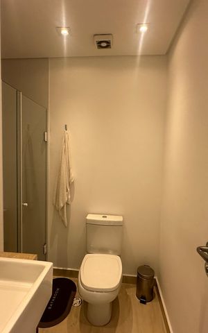 Apartamento para alugar com 167m², 3 quartos e 2 vagas Apartamento para alugar com 167m², 3 quartos e 2 vagasBanheiro da Suíte 1