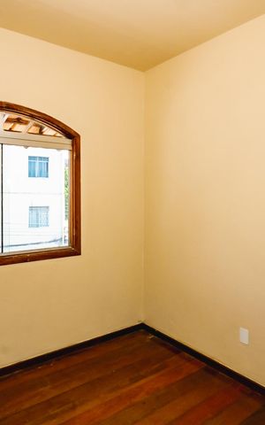Casa para alugar com 292m², 5 quartos e 4 vagasQuarto 2