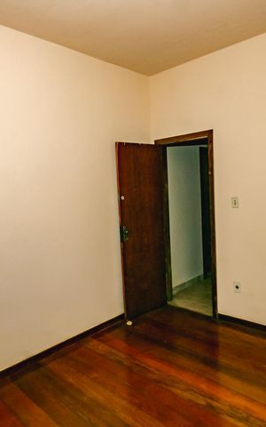 Casa para alugar com 292m², 5 quartos e 4 vagasQuarto 2