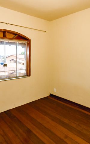 Casa para alugar com 292m², 5 quartos e 4 vagasEscritório