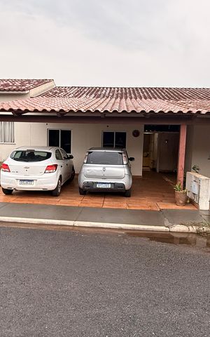 Casa de condomínio à venda com 80m², 3 quartos e 2 vagasGaragem