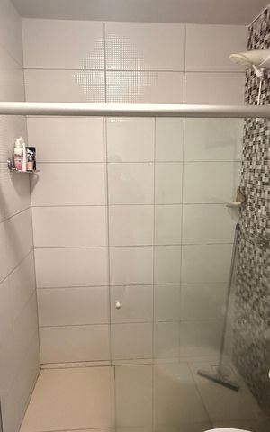 Casa de condomínio à venda com 80m², 3 quartos e 2 vagasBanheiro da Suíte
