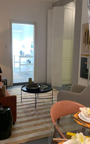 Apartamento à venda com 78m², 1 quarto e sem vaga Apartamento à venda com 78m², 1 quarto e sem vagaSala
