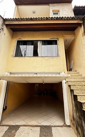 Casa à venda com 223m², 2 quartos e 3 vagas Casa à venda com 223m², 2 quartos e 3 vagasGaragem