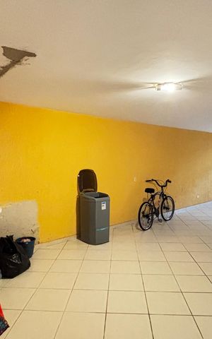 Casa à venda com 223m², 2 quartos e 3 vagas Casa à venda com 223m², 2 quartos e 3 vagasGaragem