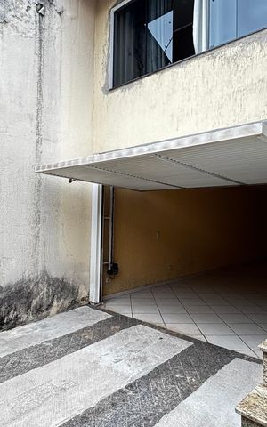 Casa à venda com 223m², 2 quartos e 3 vagas Casa à venda com 223m², 2 quartos e 3 vagasGaragem