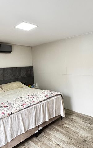 Casa à venda com 223m², 2 quartos e 3 vagas Casa à venda com 223m², 2 quartos e 3 vagasSuíte 2