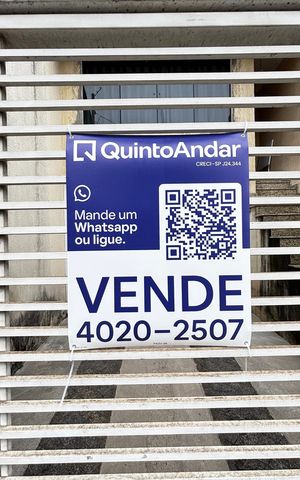 Casa à venda com 223m², 2 quartos e 3 vagas Casa à venda com 223m², 2 quartos e 3 vagasFachada
