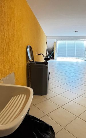 Casa à venda com 223m², 2 quartos e 3 vagas Casa à venda com 223m², 2 quartos e 3 vagasGaragem - Area de Serviço