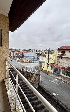 Casa à venda com 223m², 2 quartos e 3 vagas Casa à venda com 223m², 2 quartos e 3 vagasSuite 1 Varanda