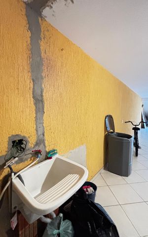 Casa à venda com 223m², 2 quartos e 3 vagas Casa à venda com 223m², 2 quartos e 3 vagasGaragem - Area de Serviço