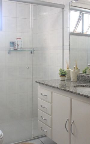 Apartamento à venda com 107m², 3 quartos e 2 vagasBanheiro Social
