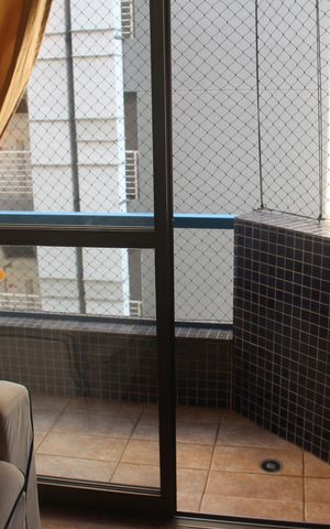 Apartamento à venda com 107m², 3 quartos e 2 vagasSacada da Sala