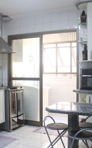 Apartamento à venda com 107m², 3 quartos e 2 vagasCozinha