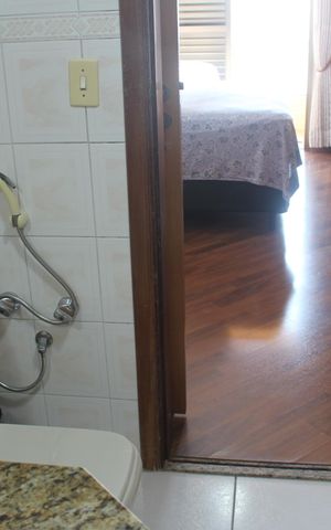 Apartamento à venda com 107m², 3 quartos e 2 vagasBanheiro da Suíte