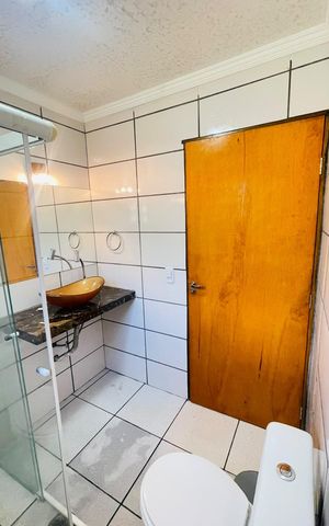 Casa de condomínio para alugar com 450m², 3 quartos e 6 vagas Casa de condomínio para alugar com 450m², 3 quartos e 6 vagasBanheiro