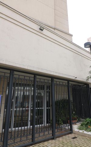Apartamento à venda com 91m², 3 quartos e 2 vagasFachada e portaria
