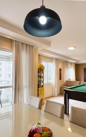 Apartamento à venda com 144m², 4 quartos e 2 vagas Apartamento à venda com 144m², 4 quartos e 2 vagasSala
