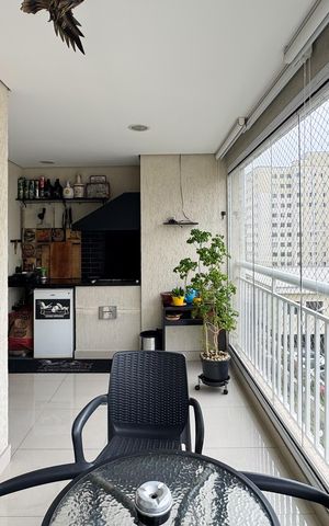 Apartamento à venda com 144m², 4 quartos e 2 vagas Apartamento à venda com 144m², 4 quartos e 2 vagasSacada