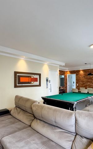 Apartamento à venda com 144m², 4 quartos e 2 vagas Apartamento à venda com 144m², 4 quartos e 2 vagasSala