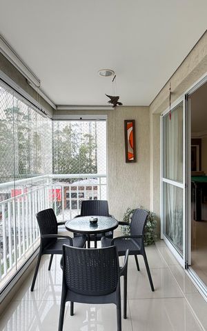 Apartamento à venda com 144m², 4 quartos e 2 vagas Apartamento à venda com 144m², 4 quartos e 2 vagasSacada