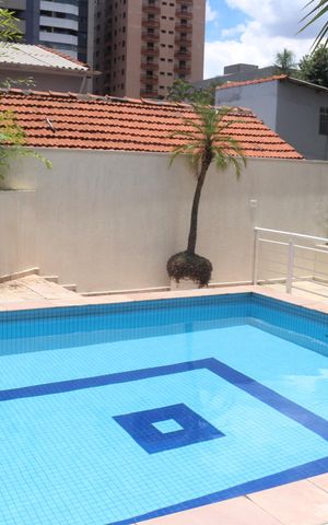 Apartamento para alugar com 150m², 3 quartos e 2 vagasÁrea comum - Piscina